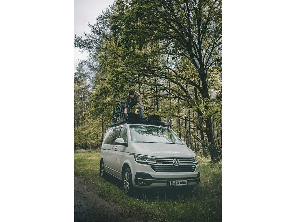 Front Runner Slimline II Roof Rack Kit 2015-Current Fits Volkswagen T6/T6.1 Caravelle Transporter SWB
