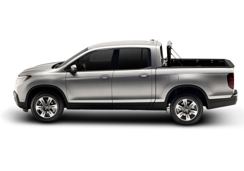 UnderCover Flex Folding Tonneau Cover 5' Fits 2017-23 Ridgeline