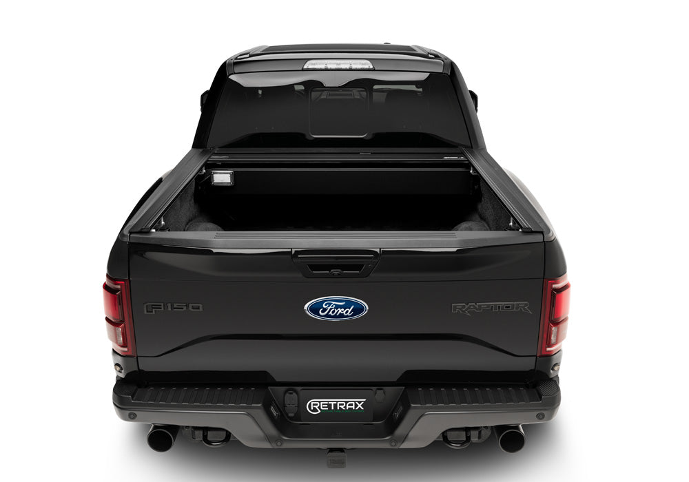 Retrax Matte Black Tonneau Cover 5.8 Ft Fits 2019-25 Sierra 1500 CarbonPro Bed w/o Side Storage Box