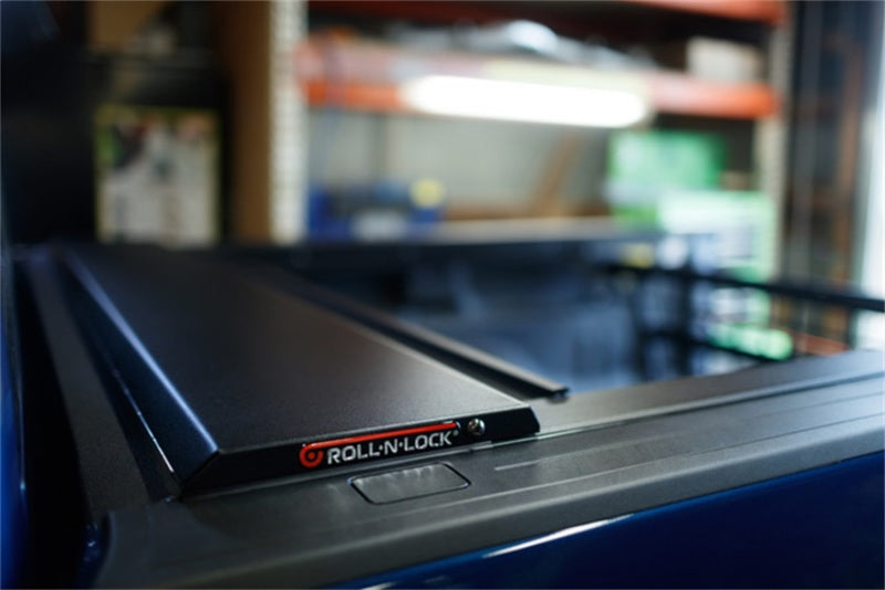 ROLL-N-LOCK E-Series Hard Retractable Tonneau Cover 5.8' Fits 2019-25 Silverado/Sierra 1500