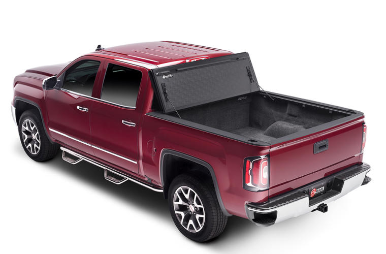 BAKFlip FiberMax Folding Tonneau Cover 5' Fits 2020-25 Gladiator