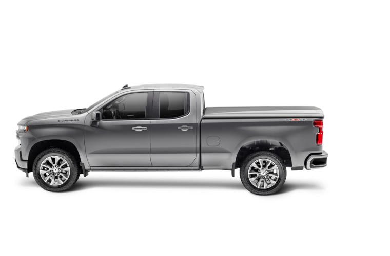 UNDERCOVER Elite LX Painted Hard Tilt-Up Tonneau Cover 6'10" Fits 2020-25 Silverado 2500HD/3500HD - Silver Ice