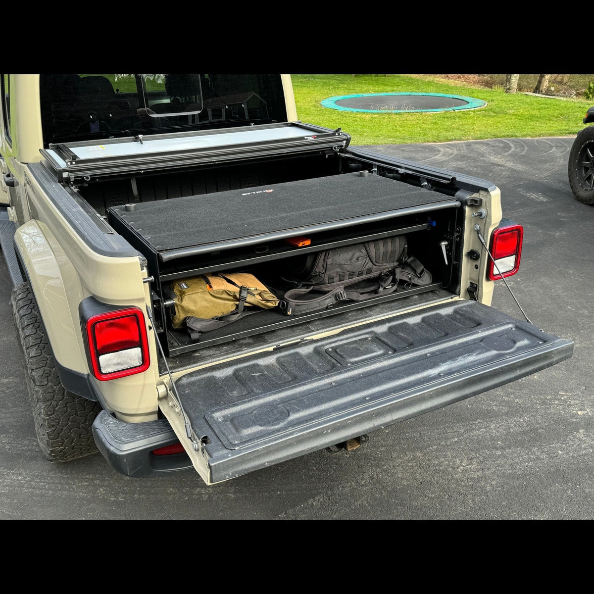 EZ4X4 Tailgate Extender & Secure Bed Box for 2020 & Up Jeep JT Gladiator – Lockable Truck Bed Storage