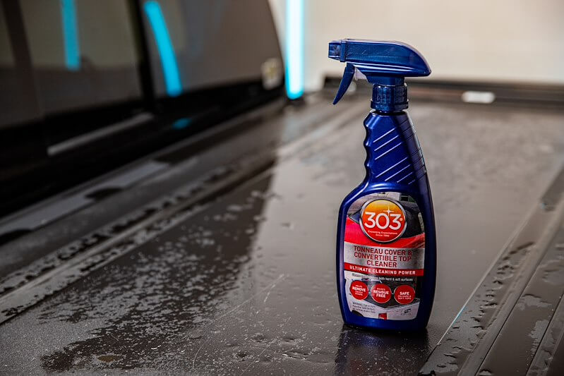 303 Products Vinyl Cleaner – 16oz Spray Bottle for Tonneau Covers, Convertible Tops & Car Bras (1PC)