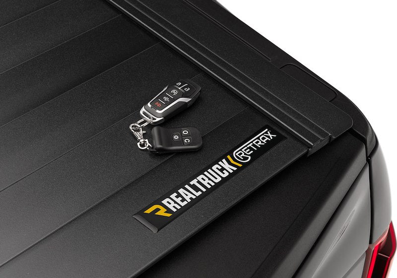 Retrax Matte Black Powder Coated Tonneau Cover Fits 2023-25 Colorado/Canyon