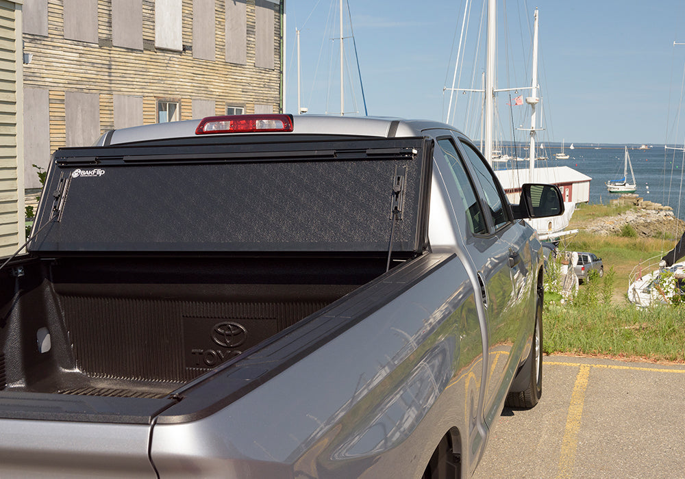 BAKFlip G2 Folding Tonneau Cover 5'7" Fits 2004-15 Titan