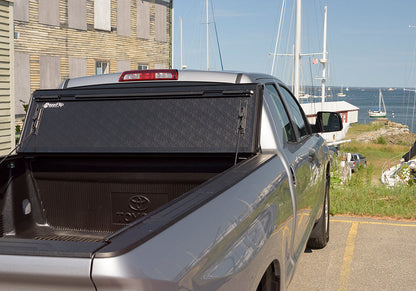 BAKFlip G2 Folding Tonneau Cover 5'7" Fits 2004-15 Titan