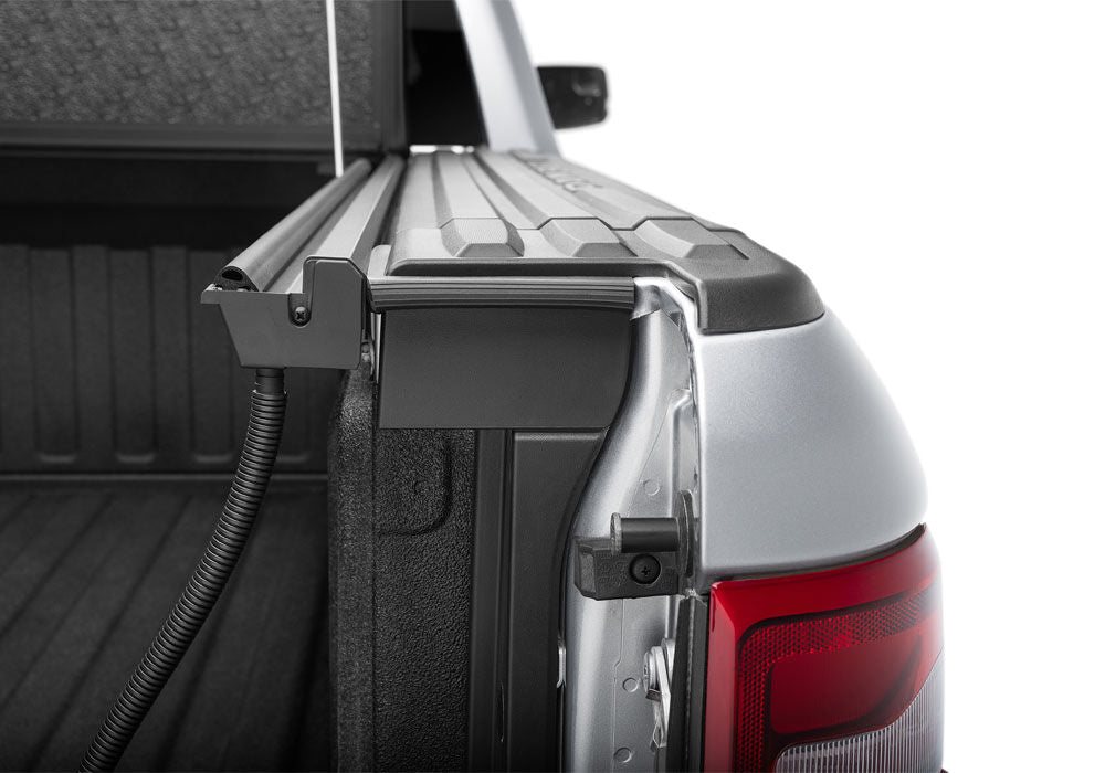 UNDERCOVER Armor Flex Hard Folding Tonneau Cover 5'7" Fits 2019-24 Ram 1500 (New Body Style) With RamBox Without Black Track System