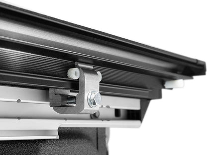 Retrax Hard Manual Retractable Tonneau Cover 5.7 Ft Fits 2019-24 Ram 1500 w/ RamBox