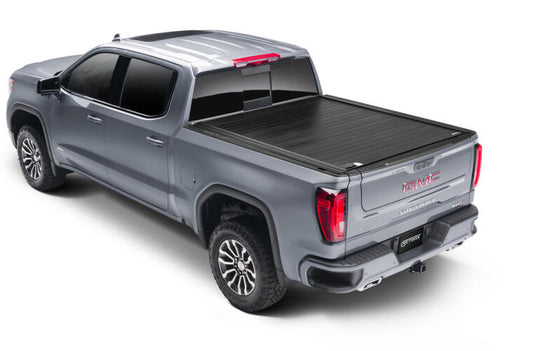 Retrax Hard Manual Retractable Tonneau Cover 6.5' Fits 2019-25 Chevrolet Silverado/GMC Sierra 1500
