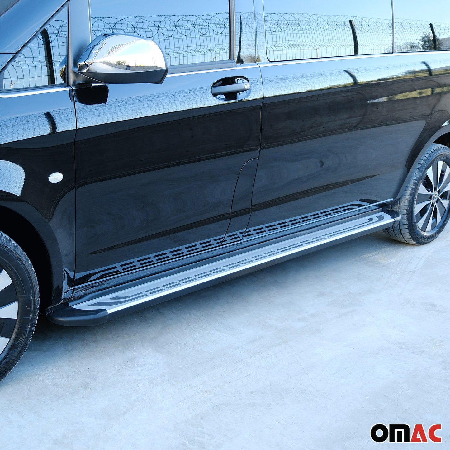 Omac USA Aluminum Running Boards, Side Steps for SUV – Fits with 2008-2015 Land Rover LR2 – Silver & Black (2 Pcs)