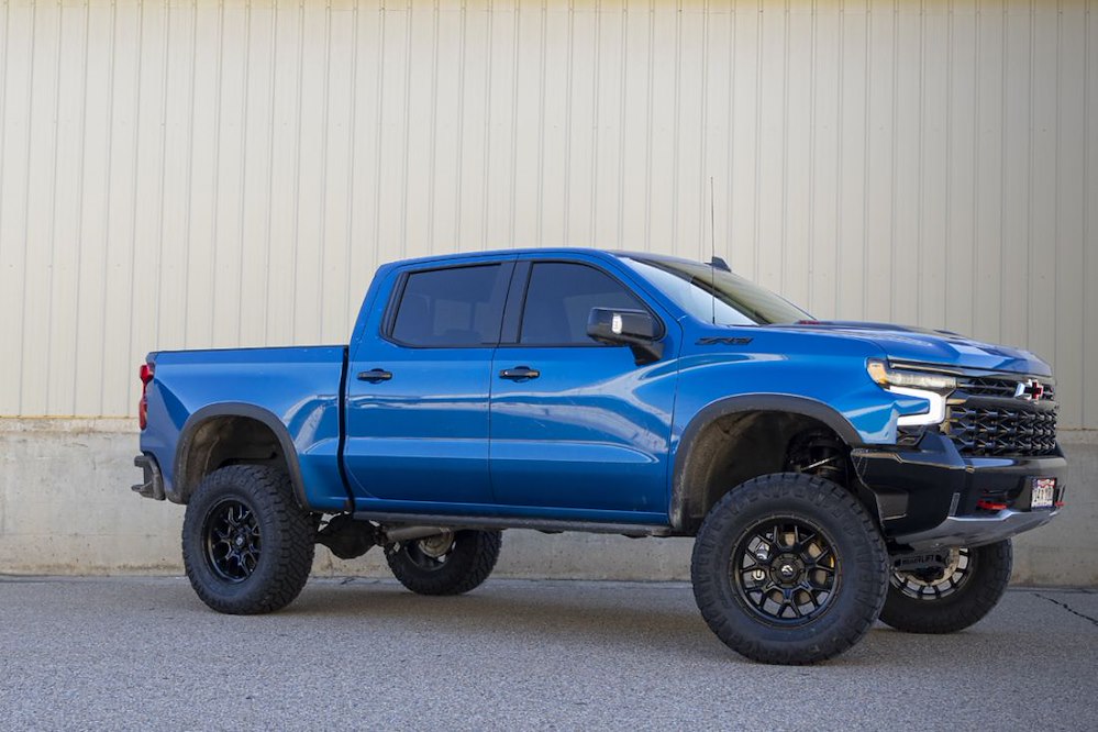 ReadyLift 4" Lift Kit – view 2