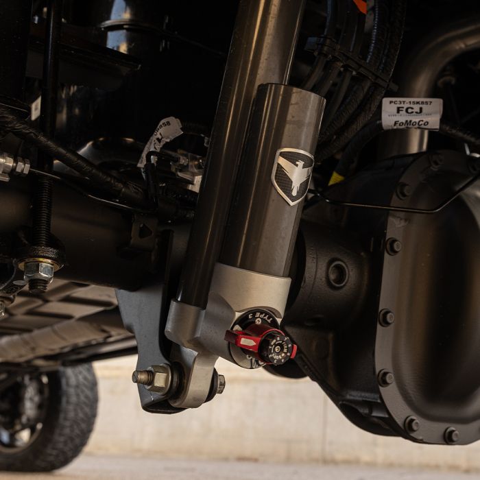 ReadyLift 2.5" Leveling Kit with Falcon 3.3 Shocks – view 3