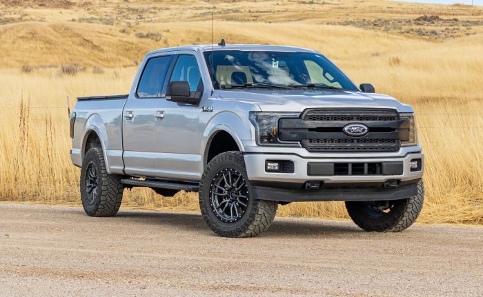 ReadyLift 3.5" Front / 2.5" Rear SST Stage 2 Lift Kit with Falcon Shocks – view 3