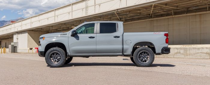 ReadyLift 4" Front / 2.5" Rear SST Stage 2 Lift Kit with Falcon Shocks – view 6