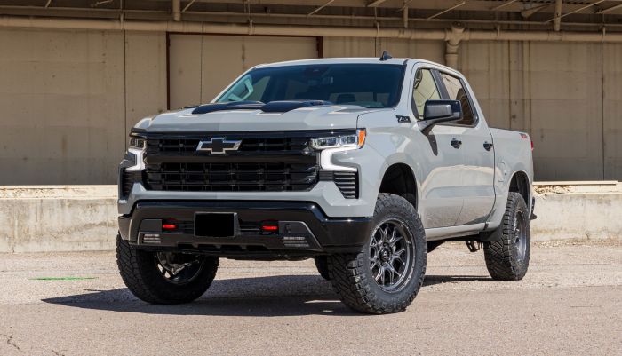 ReadyLift 4" Front / 2.5" Rear SST Stage 2 Lift Kit with Falcon Shocks – view 7