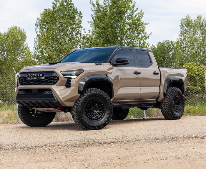 ReadyLift 1.5" Front / 1" Rear SST Lift Kit – view 2