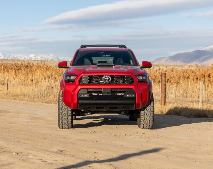 ReadyLift 2.5" Front / 1" Rear Lift Kit – view 3
