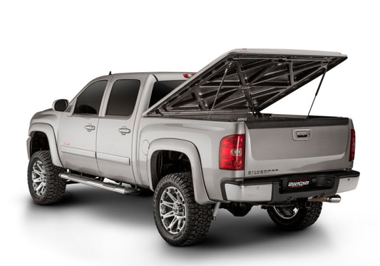 UnderCover LUX Hinged Tonneau Cover 5' Fits 2015-22 Col/Can (Olympic White)