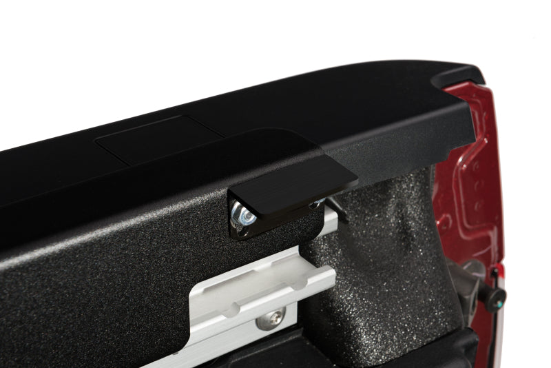 UnderCover SE Hinged Tonneau Cover 5' Fits 2015-22 Col/Can