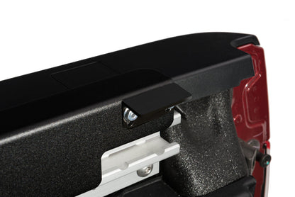 UnderCover SE Hinged Tonneau Cover 5' Fits 2015-22 Col/Can