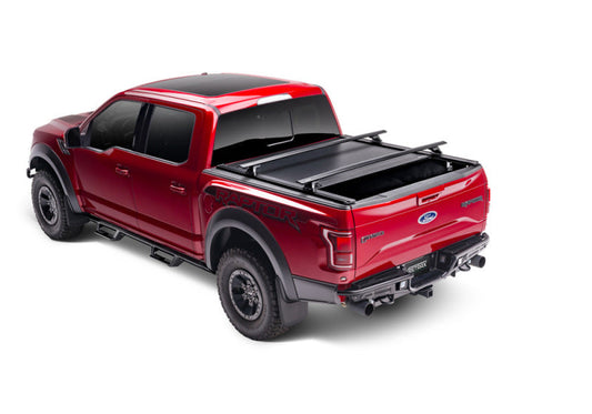 RetraxONE XR Manual Retractable Tonneau Cover 76.3 In. Fits 2019-25 Ram 1500 No RamBox