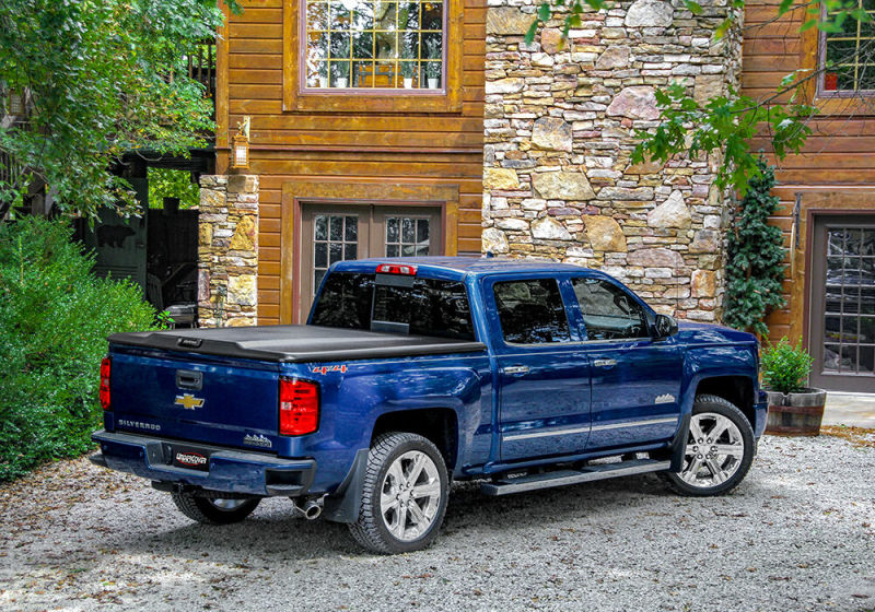 UnderCover Elite Hinged Tonneau Cover 6'6" Fits 2014-18 Silverado 1500/2500HD/3500HD