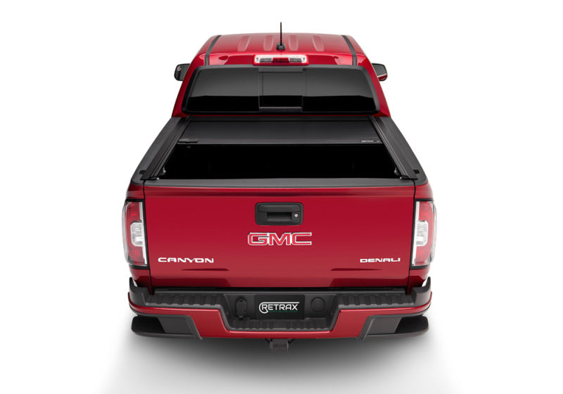 RetraxONE MX Hard Manual Retractable Tonneau Cover 6' Fits 2015-22 Colorado/Canyon w/out Stake Pocket