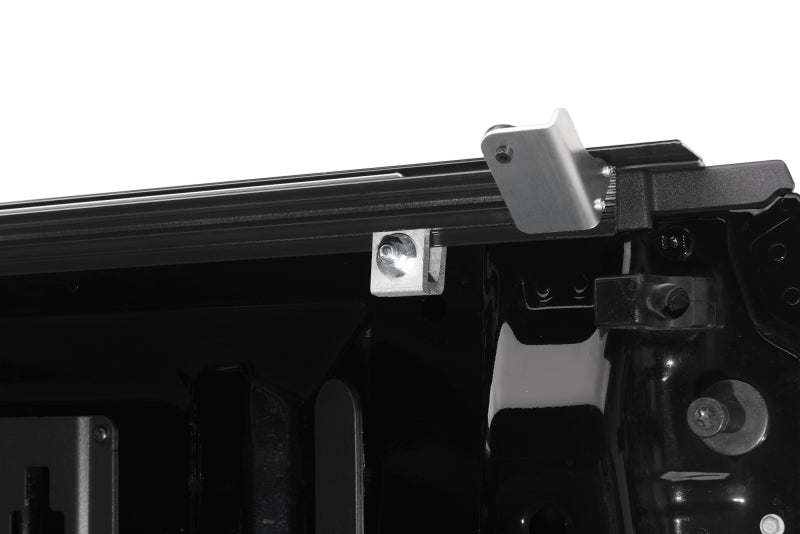 BAK Revolver X2 Hard-Rolling Tonneau Cover 6'9" Fits 2008-16 F250/350/450