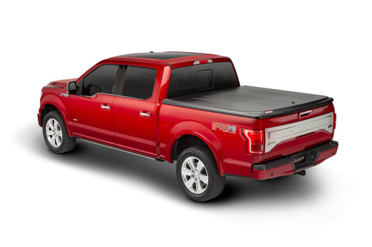 UnderCover SE Hinged Tonneau Cover 6'6" Fits 2014-18 Silverado 1500/2500HD/3500HD