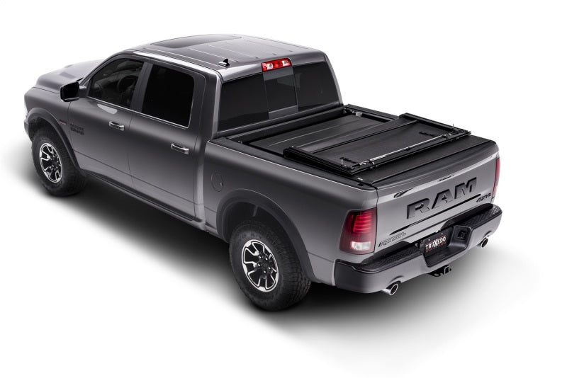 TruXedo Deuce Hybrid Tonneau Cover 8' Fits 2016-20 Titan