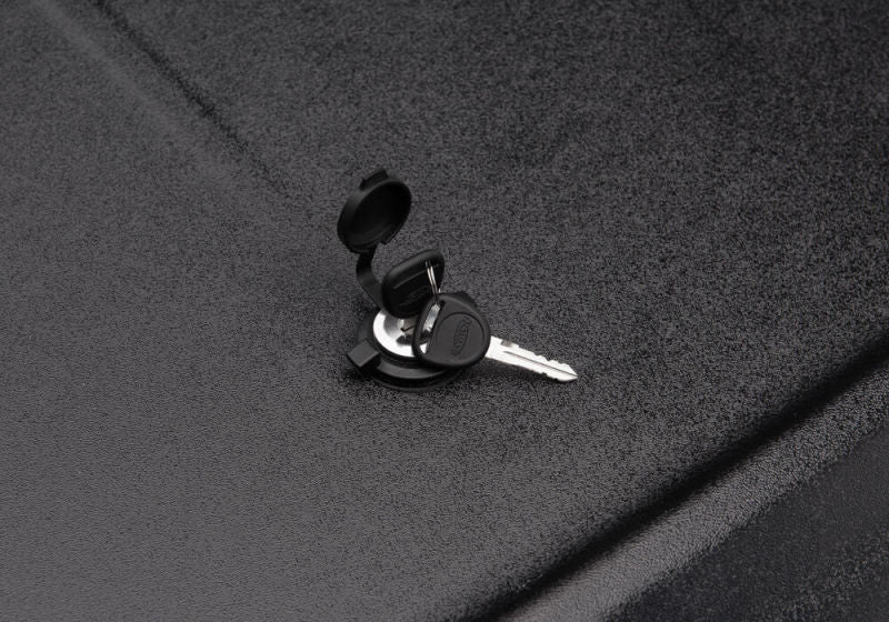 UnderCover SE Hinged Tonneau Cover 6' Fits 2015-22 Col/Can