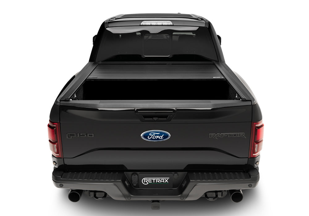 Retrax Matte Black Tonneau Cover 5.8 Ft Fits 2019-25 Sierra 1500 CarbonPro Bed w/o Side Storage Box
