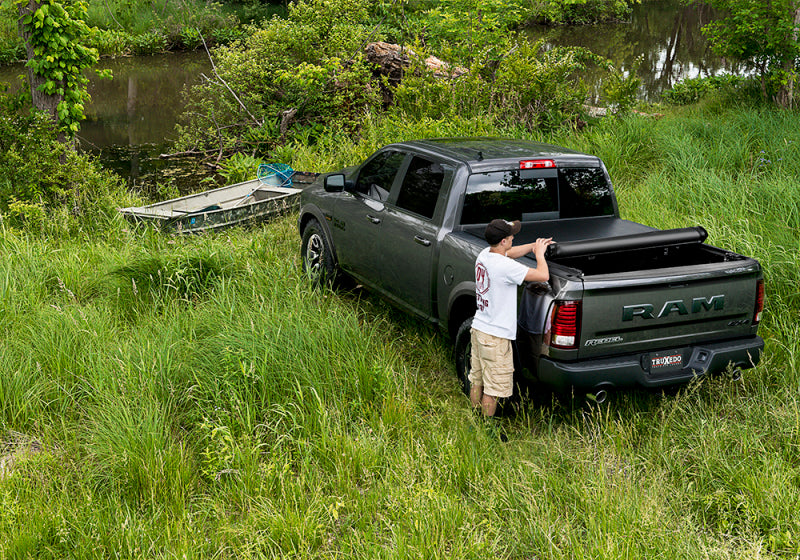TruXedo Deuce Hybrid Tonneau Cover 8' Fits 2016-20 Titan