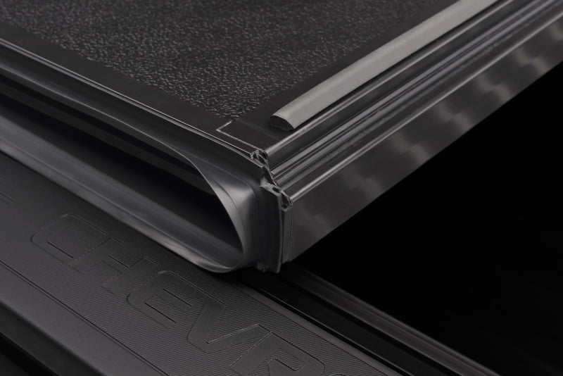 BAKFlip G2 Folding Tonneau Cover 78.0 In. Fits 1988-13 C/K Pickup/Silverado/Sierra