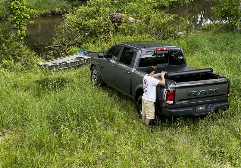 TruXedo Deuce Hybrid Tonneau Cover 8' Fits 2016-20 Titan