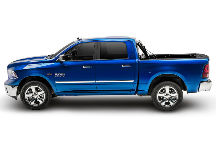 BAKFlip G2 Folding Tonneau Cover 5'7" Fits 2009-18 Ram w/o RamBox
