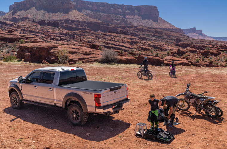 BAK Revolver X4s Roll-Up Tonneau Cover 81.9 In. Fits 2017-24 F250/350/450