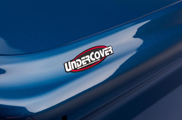 UNDERCOVER LUX Painted Hard Tilt-Up Tonneau Cover 5' Fits 2018-23 Tacoma with Deck Rail System - Calvary Blue