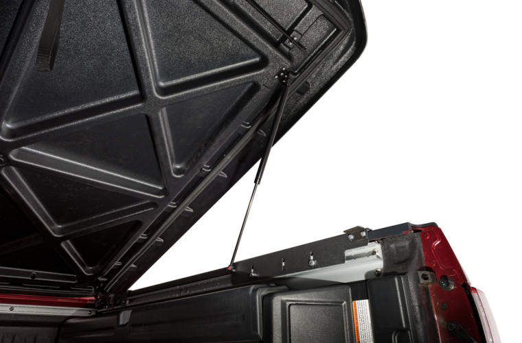 UNDERCOVER SE Hard Tilt-Up Tonneau Cover 5'7" Fits 2019-24 Ram - Black Textured